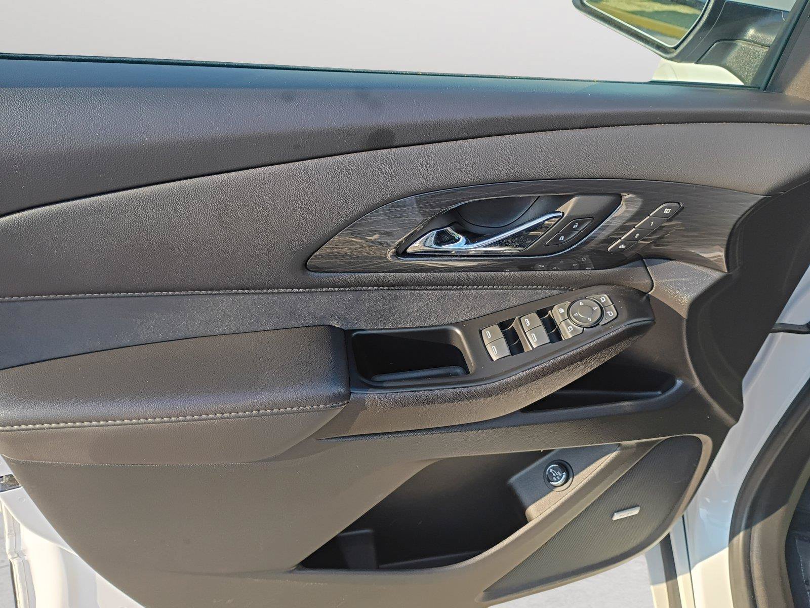 Used 2023 Chevrolet Traverse High Country w/ LPO, Floor Liner Package AWD/4WD image 9
