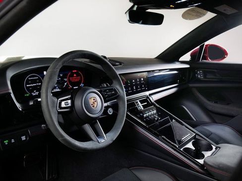 Certified 2025 Porsche Panamera GTS AWD/4WD image 4