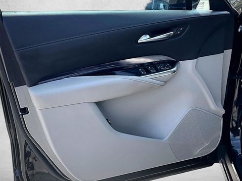 Used 2023 Cadillac XT4 Luxury FWD image 17