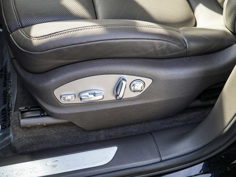 Used 2022 Porsche Macan S AWD/4WD image 21