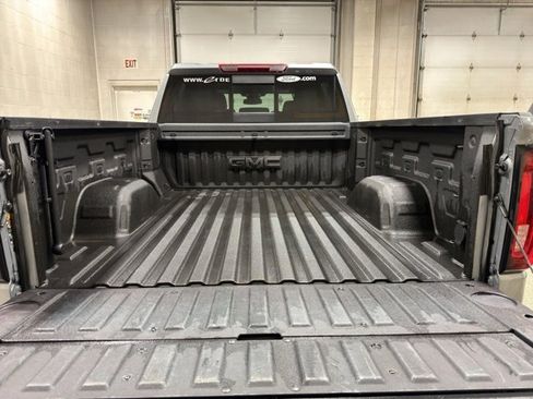 Used 2025 GMC Sierra 1500 AT4 w/ AT4 Premium Package image 23