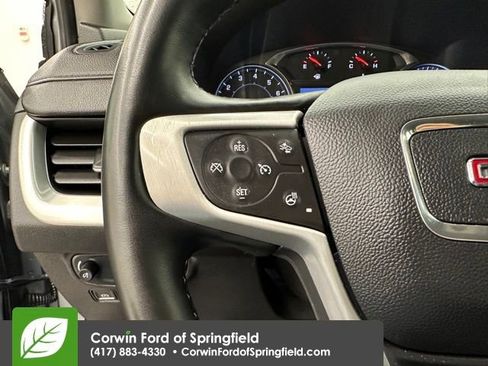 Used 2023 GMC Terrain SLT image 30