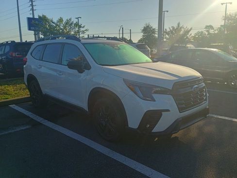 Used 2025 Subaru Ascent Onyx Edition AWD/4WD image 2