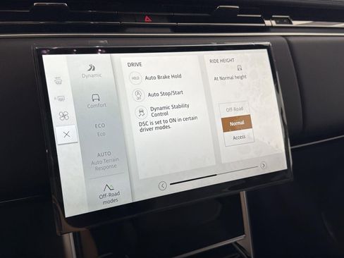 New 2026 Land Rover Range Rover Long Wheelbase SE image 19