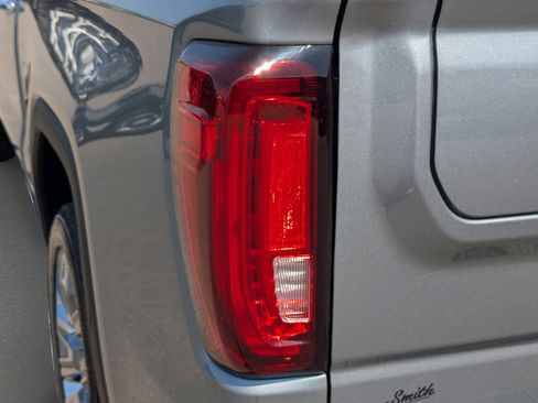 Used 2025 GMC Sierra 1500 Denali w/ Denali Reserve Package image 32