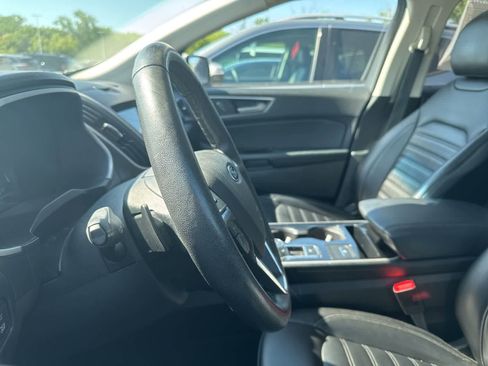 Used 2019 Ford Edge SEL w/ Equipment Group 201A AWD/4WD image 33