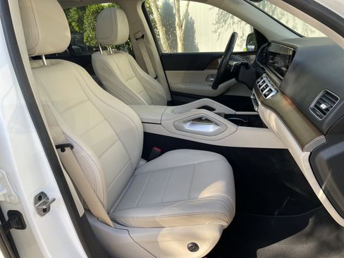 Certified 2024 Mercedes-Benz GLE 450 4MATIC image 49