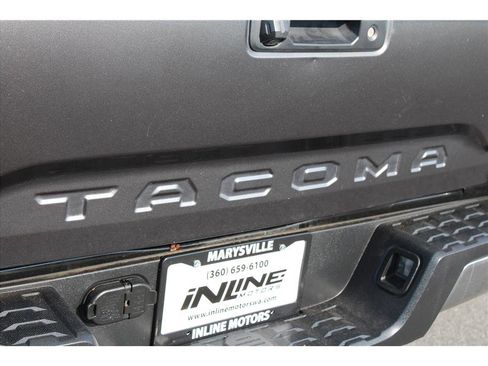 Used 2019 Toyota Tacoma TRD Off-Road image 33