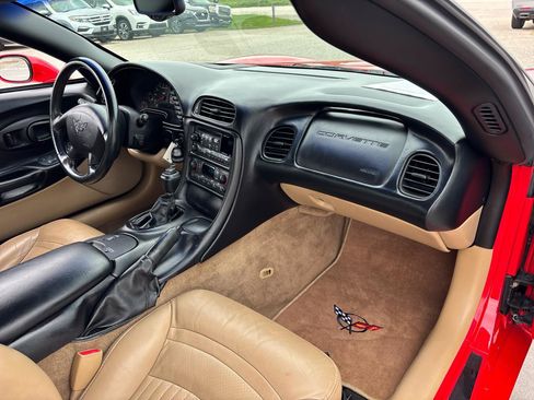 Used 2003 Chevrolet Corvette Coupe w/ Preferred Equipment Group RWD image 20