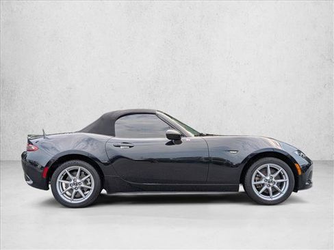 Used 2016 MAZDA MX-5 Miata Sport RWD image 4