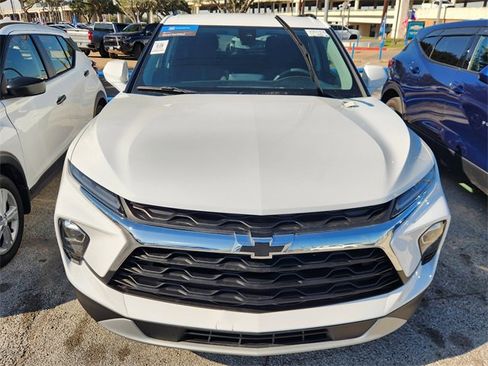 Used 2024 Chevrolet Blazer LT w/ Convenience Package image 2