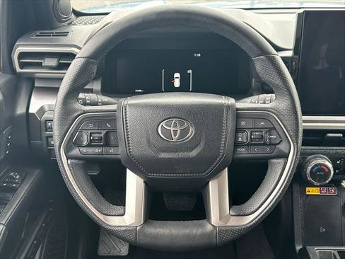 Certified 2025 Toyota 4Runner TRD Off-Road Premium image 19