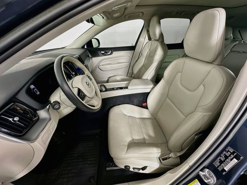 Used 2023 Volvo XC60 B5 Core w/ Climate Package AWD/4WD image 13