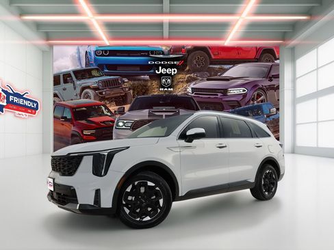 Used 2024 Kia Sorento S w/ Panoramic Sunroof Package image 1