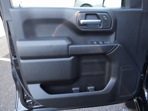 Used 2020 Chevrolet Silverado 1500 Custom w/ Custom Value Package image 26