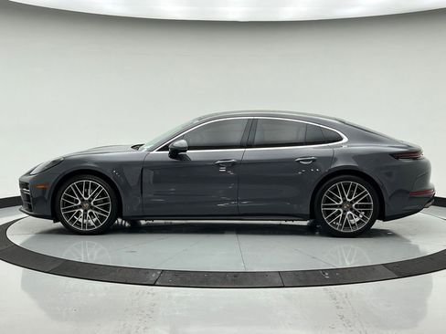 Used 2025 Porsche Panamera 4 image 2