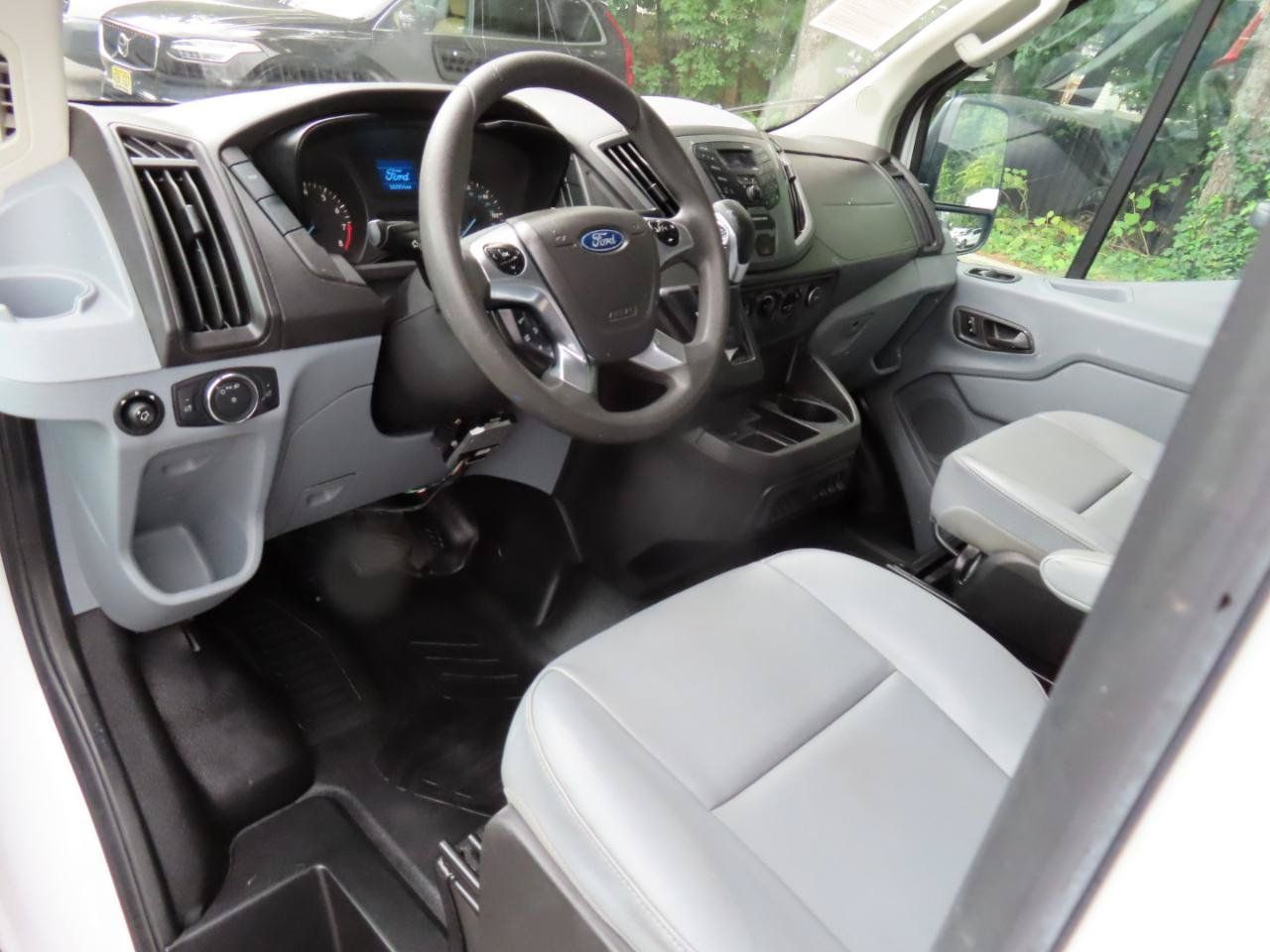 Used 2019 Ford Transit 250 148 Medium Roof RWD image 25