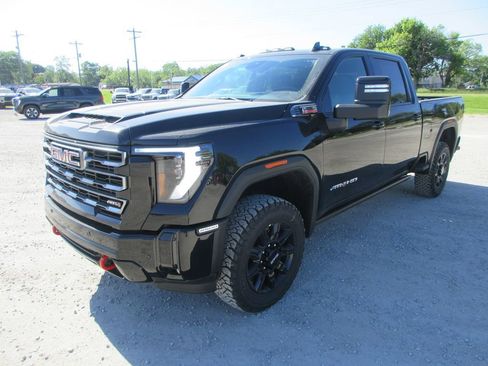 New 2026 GMC Sierra 2500 AT4 w/ AT4 Premium Plus Package AWD/4WD image 11
