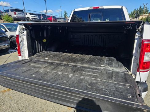 Used 2018 Ford F150 XLT w/ Equipment Group 302A Luxury AWD/4WD image 15