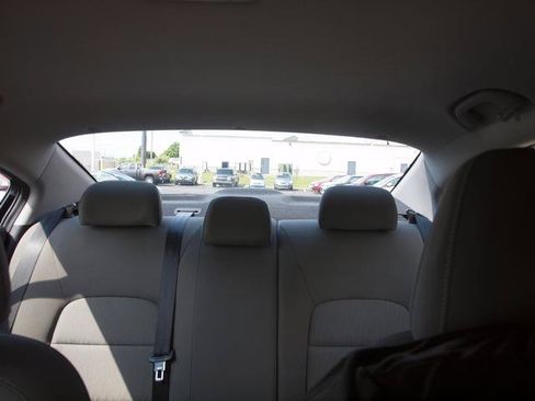 Used 2016 Kia Forte LX FWD image 12