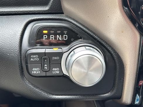 Used 2020 RAM 1500 Laramie AWD/4WD image 19