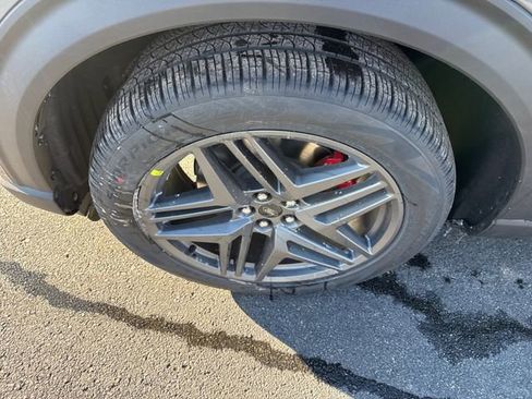 New 2026 Ford Explorer ST w/ Sun And Sound Package image 15