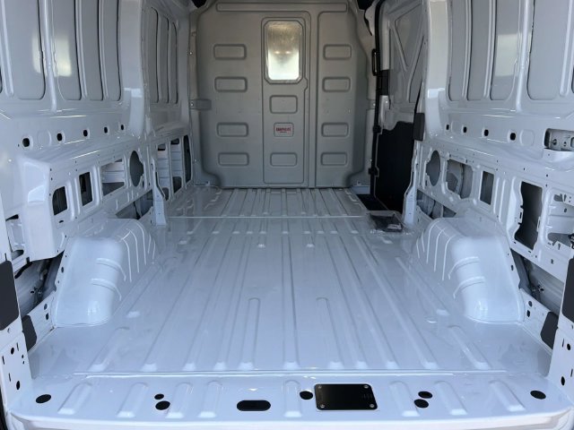 New 2026 Ford Transit 250 148 Medium Roof RWD image 38