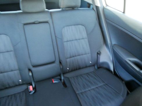 Used 2021 Kia Sportage LX AWD/4WD image 14