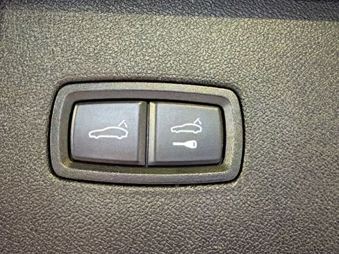 Used 2019 Porsche Cayenne image 13