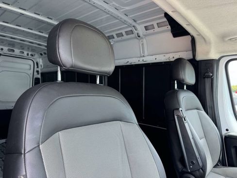 Used 2023 RAM ProMaster 2500 FWD image 15