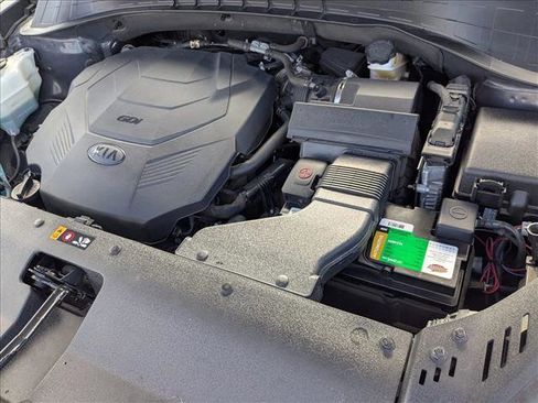 Used 2020 Kia Sorento S image 22