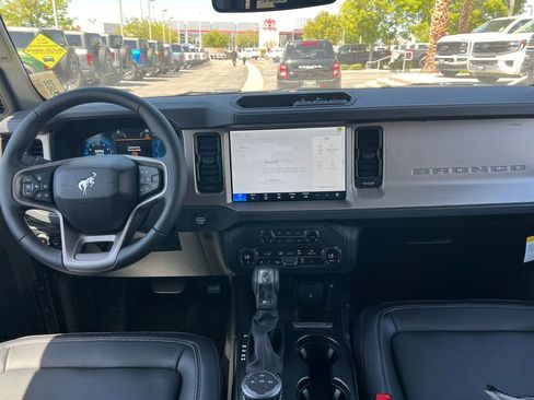 New 2026 Ford Bronco Outer Banks AWD/4WD image 21