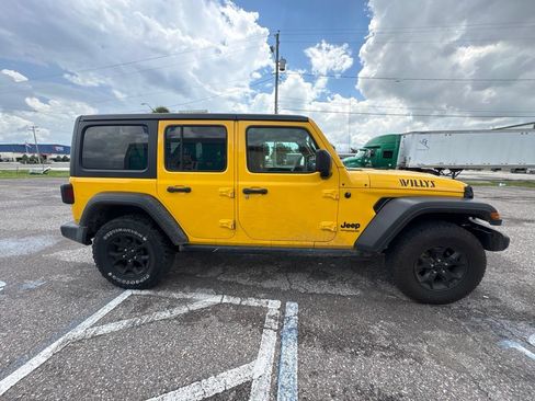 Used 2021 Jeep Wrangler Unlimited Sport AWD/4WD image 2