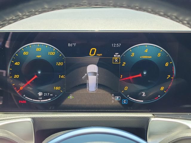 Used 2023 Mercedes-Benz GLB 250 4MATIC w/ Premium Package image 26