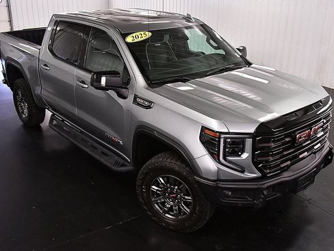 Used 2025 GMC Sierra 1500 AT4X image 16