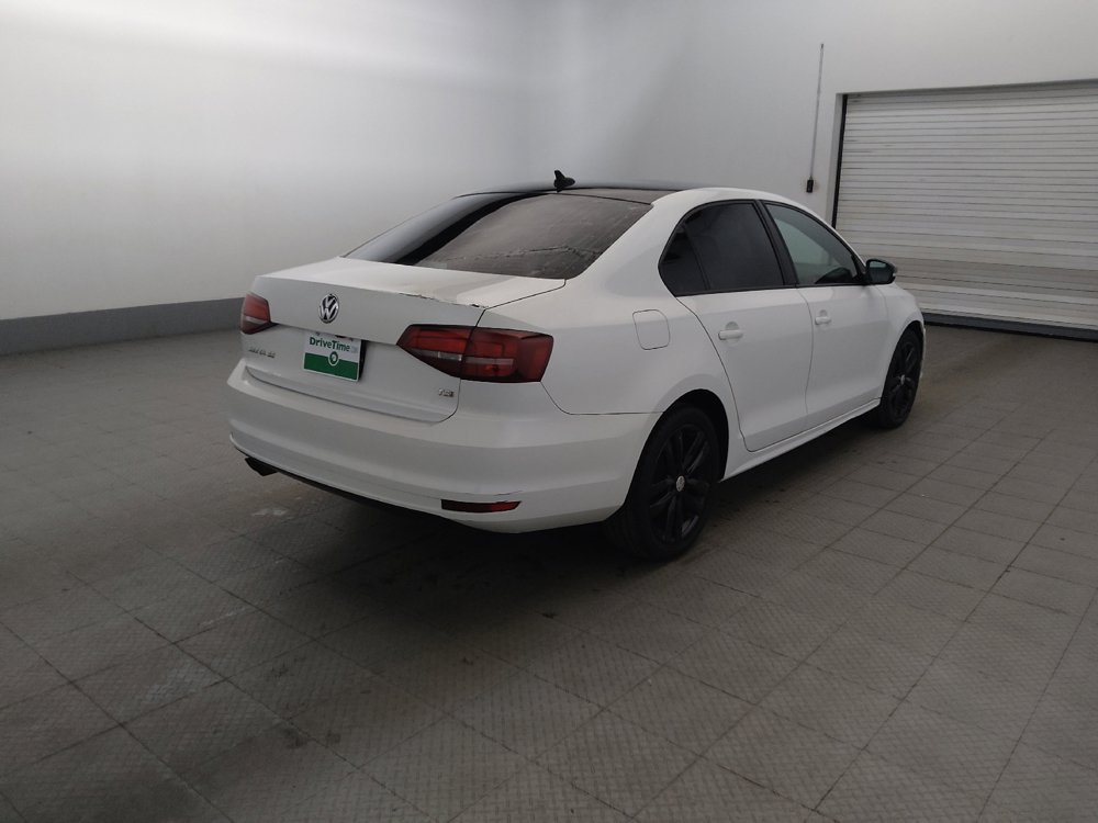 Used 2018 Volkswagen Jetta Sport FWD image 9