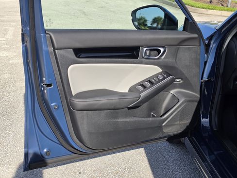 Used 2025 Honda Civic Sport Touring image 17