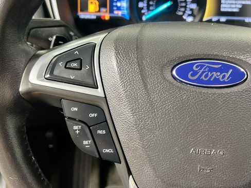 Used 2016 Ford Fusion Titanium FWD image 18