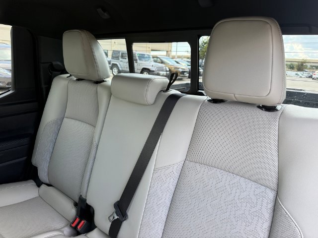 Used 2024 Toyota Tacoma Limited w/ Limited Package (LT) AWD/4WD image 22