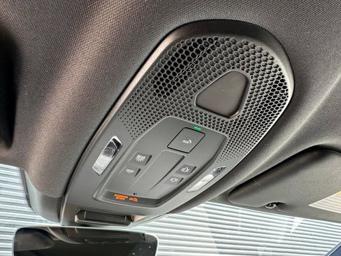 Certified 2024 Porsche Cayenne Coupe AWD/4WD image 31