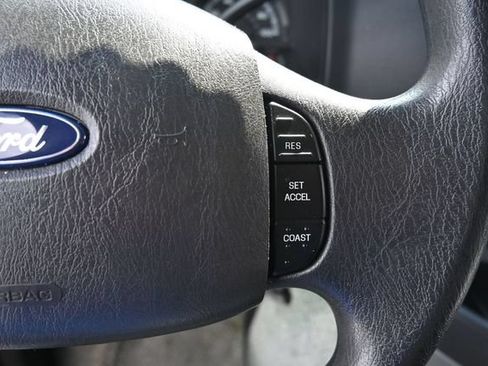 Used 2009 Ford E-150 and Econoline 150 Wagon RWD image 17