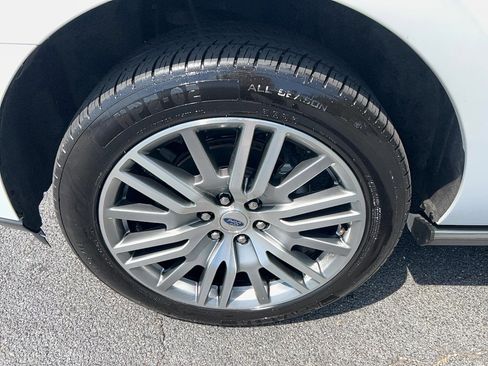 Used 2024 Ford Expedition Max Limited image 9