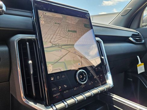 New 2026 GMC Acadia Elevation w/ Elevation Premium Package FWD image 16