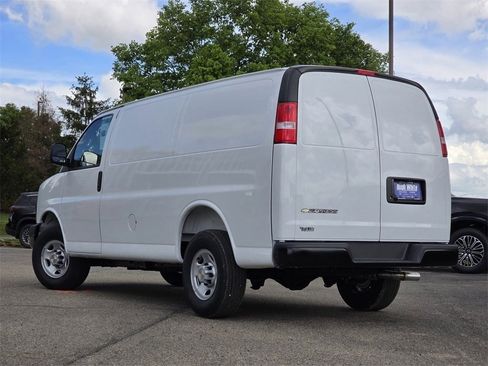 New 2025 Chevrolet Express 2500 w/ Communications Package image 3