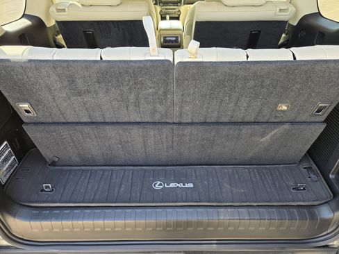 Used 2023 Lexus GX 460 Premium AWD/4WD image 40