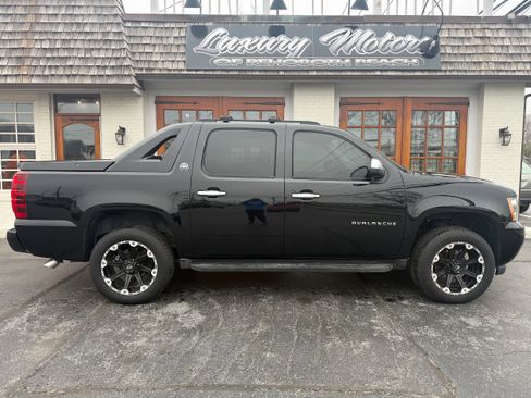 Used 2013 Chevrolet Avalanche LT w/ All-Star Edition image 1