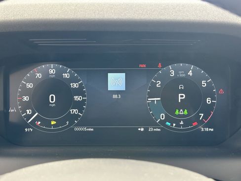 Certified 2025 Land Rover Discovery Sport S image 15