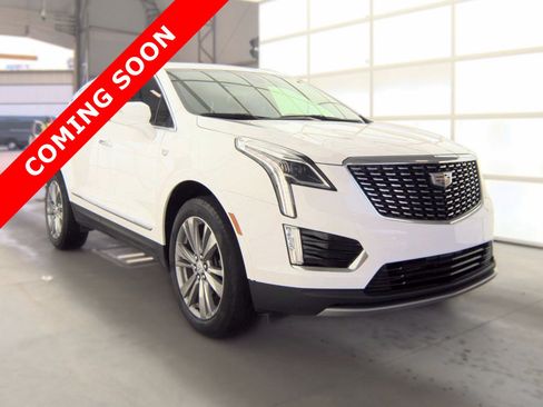 Used 2024 Cadillac XT5 Premium Luxury FWD image 3