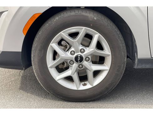 Used 2025 Kia Soul LX w/ LX Technology Package image 10