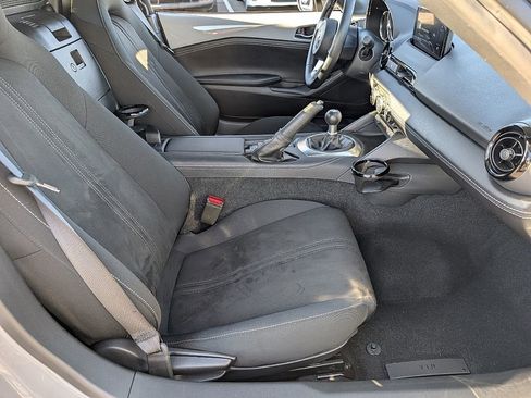 Certified 2025 MAZDA MX-5 Miata Club image 19